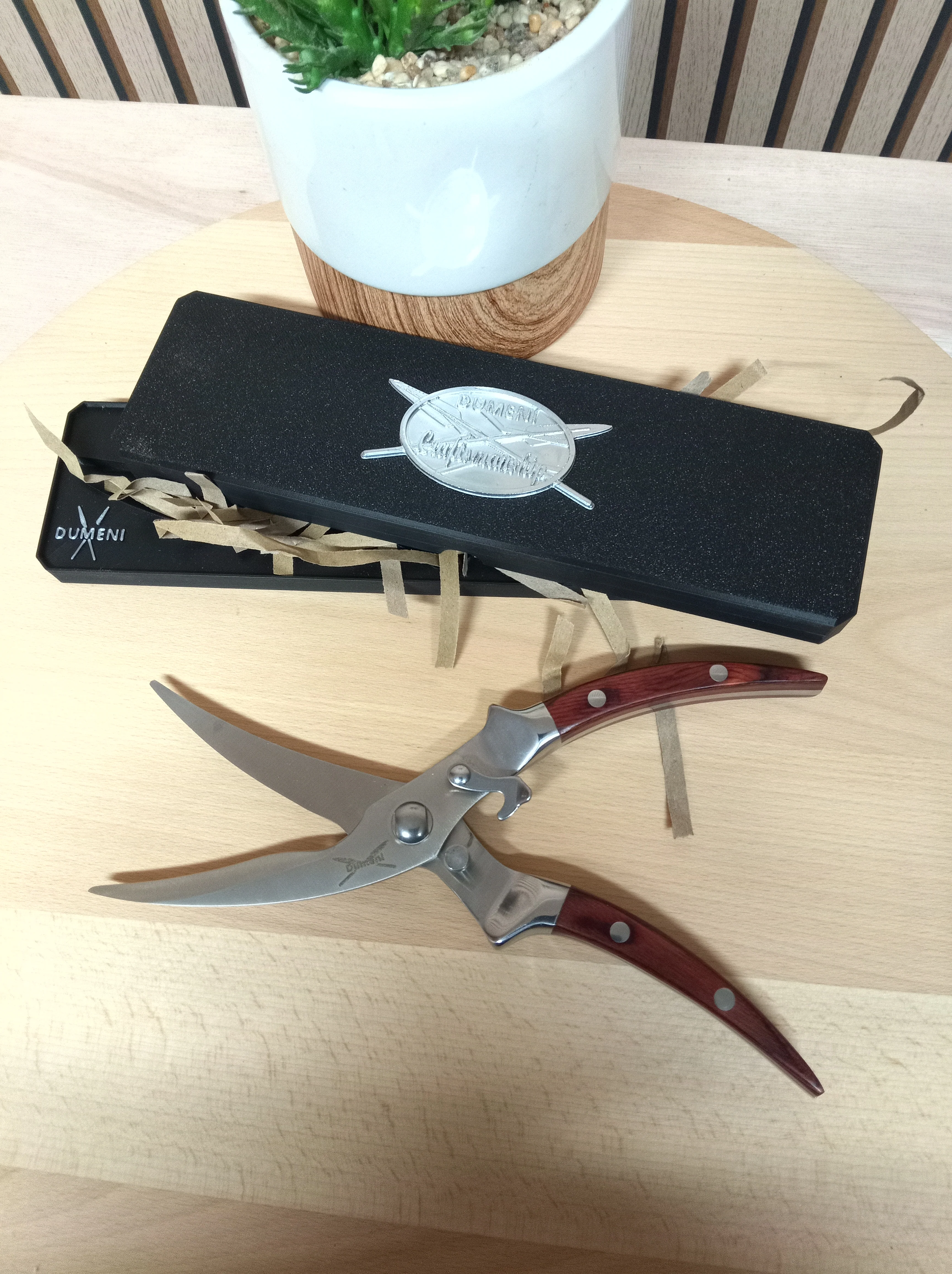 Dumeni Stainless Steel Biltong / kitchen Shears with Wooden Handles - Image 16