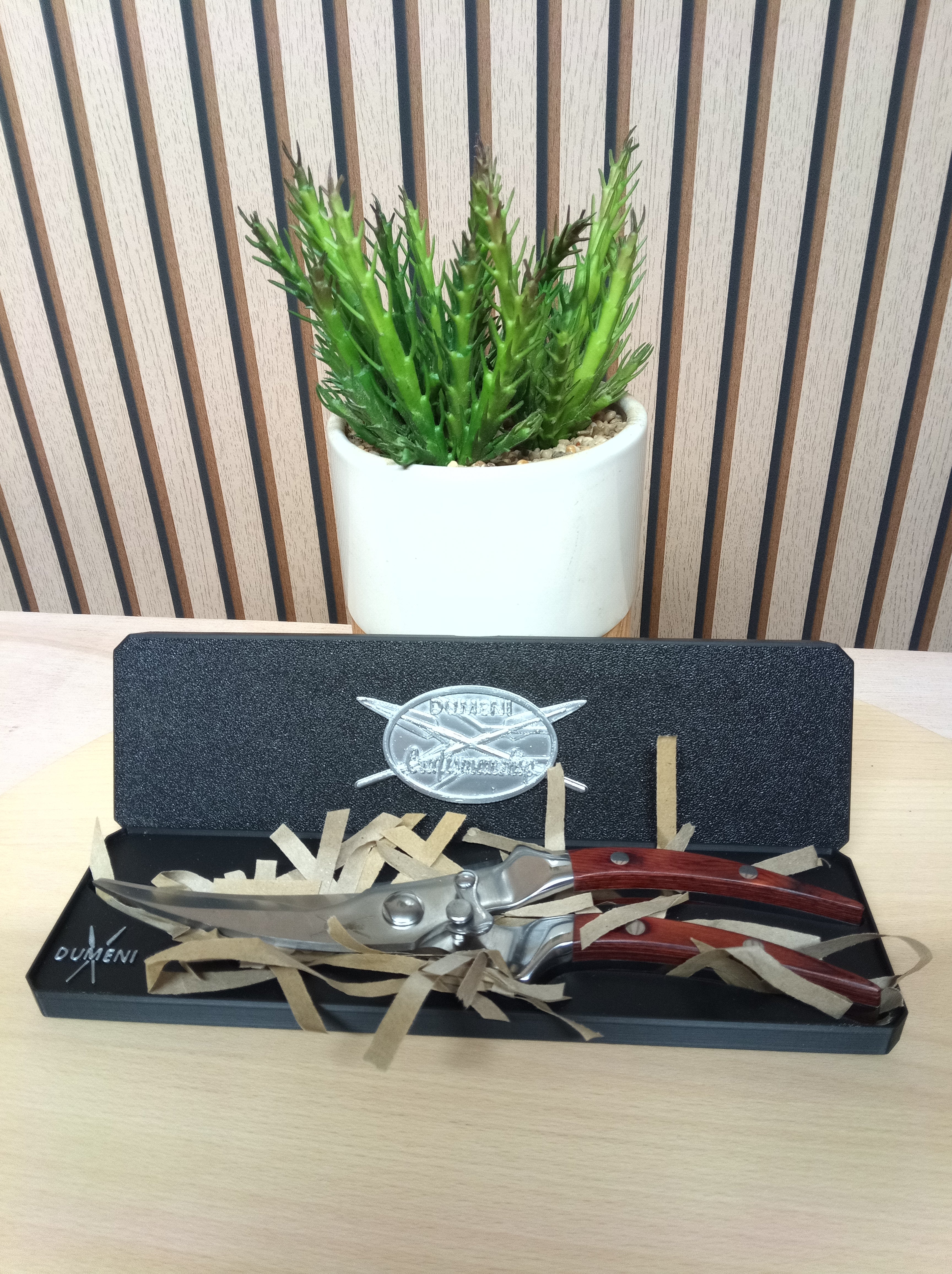 Dumeni Stainless Steel Biltong / kitchen Shears with Wooden Handles - Image 25